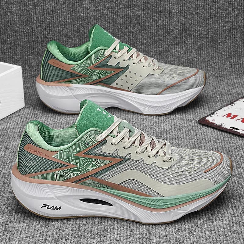 New Men Running Shoes Breathable Sneakers Casual Brand Outdoor Loafers Leisure Blade Jogging Lace-up Fashion Walking Comfortable