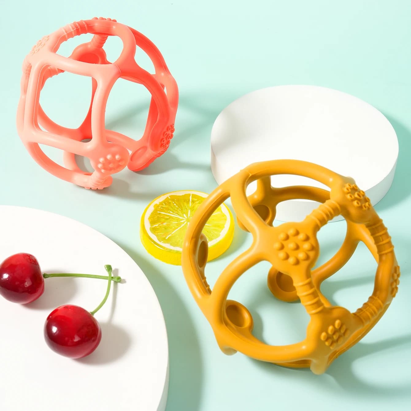 Colore Bambini 1PCS Silicone Giocattolo Del Bambino Forma di Palla Giocattoli Da Masticare Bambino Massaggiagengive Giocattolo BPA Libero Dentizione Giocattoli Per Neonati Morbidi Roba Per Bambini