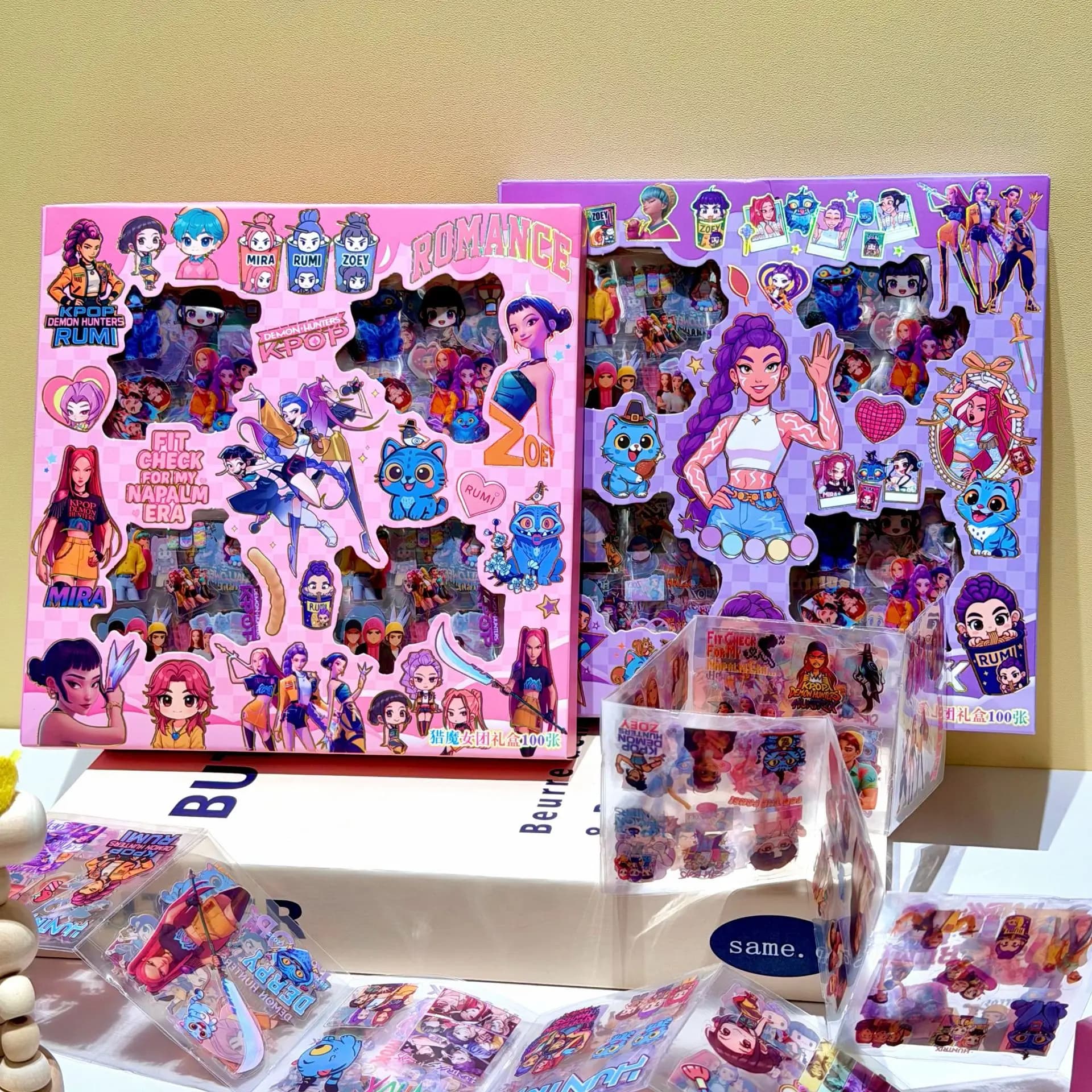 Set di 100 Adesivi KPOP Devil Hunter Anime, Rumi Mira Zoey, Impermeabili, per Chitarra, Quaderni, Valigie