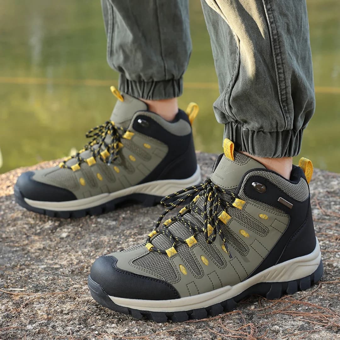 Men's Versatile Casual High Top Hiking Shoes Anti-Slip Off-Road Travel Outdoor Sports Shoes