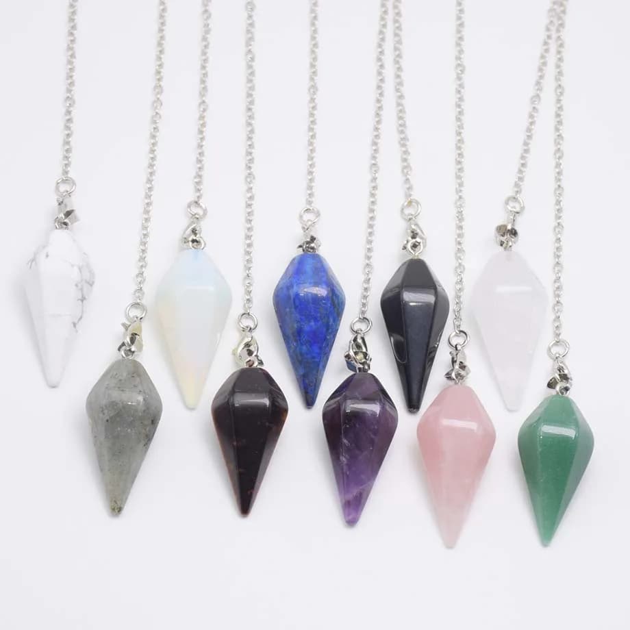 Pendolo curativo in pietra naturale al quarzo per divinazione spirituale Cono di cristallo Penduli Collana con ciondolo a punta esagonale