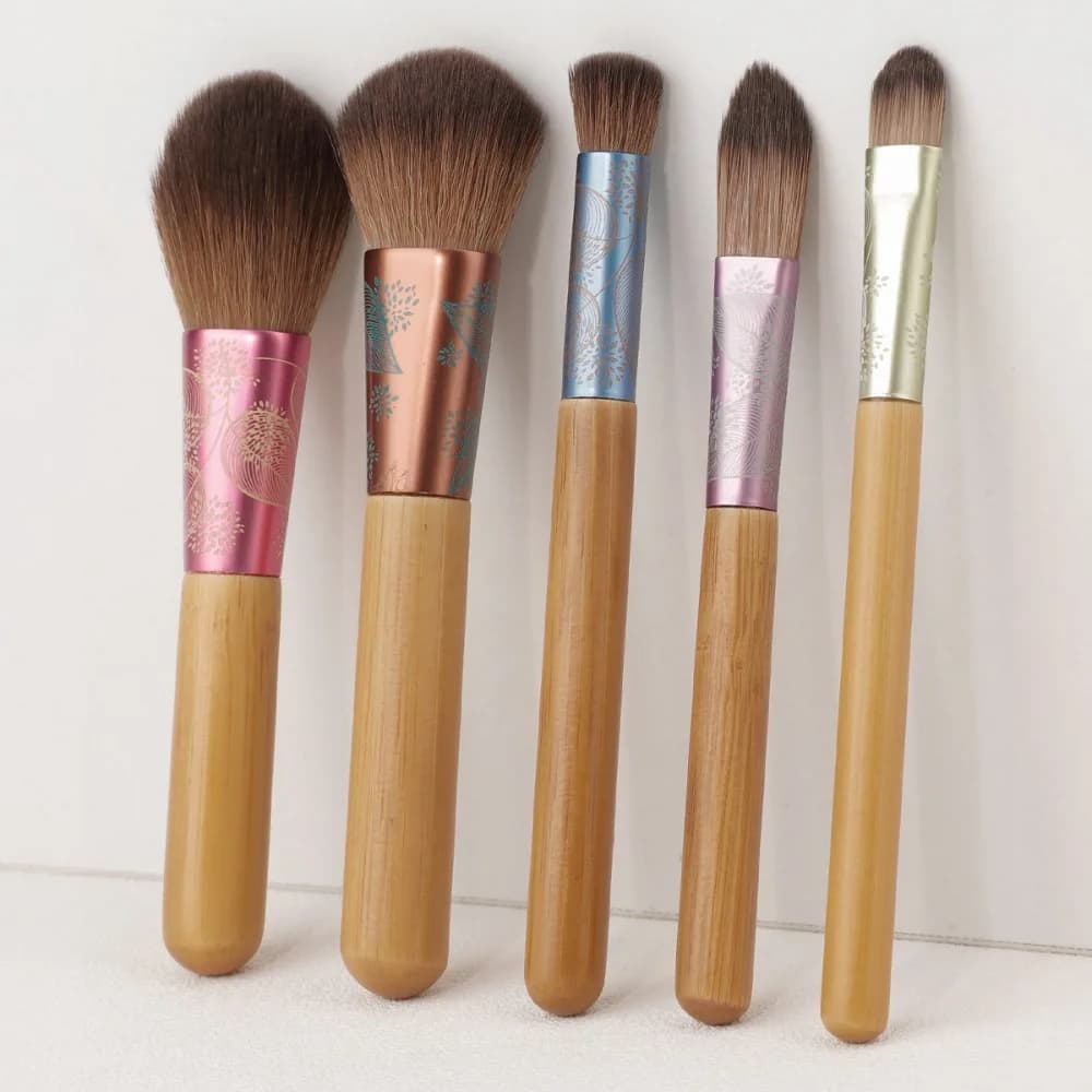 Set di 5 Pennelli da Trucco con Manico in Legno Originale, Setole Morbide, Pennello per Cipria, Pennello per Ombretto, Pennello per Sfumature e Correttore