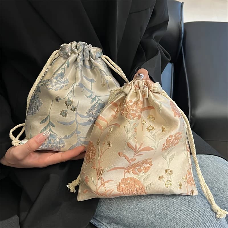 Drawstring Floral Makeup Bag, a Must-Have for Women's Travel, Skincare Organizer, Makeup Bag, Coin and Lipstick Storage Bag, Travel Bag Organizer, Sanitary Napkin Storage Bag, Makeup Brush Storage Bag, Nail Polish Storage Bag