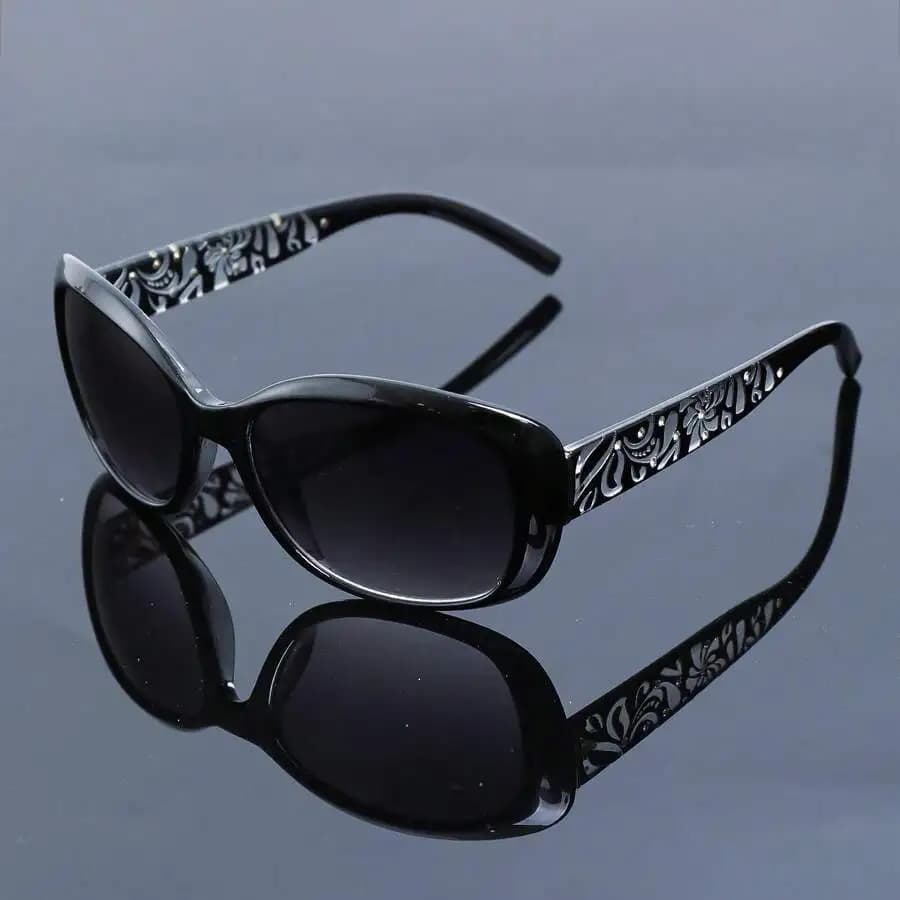 Oval Fashion Sunglasses With Decorative Temple Design For Party And Casual Wear