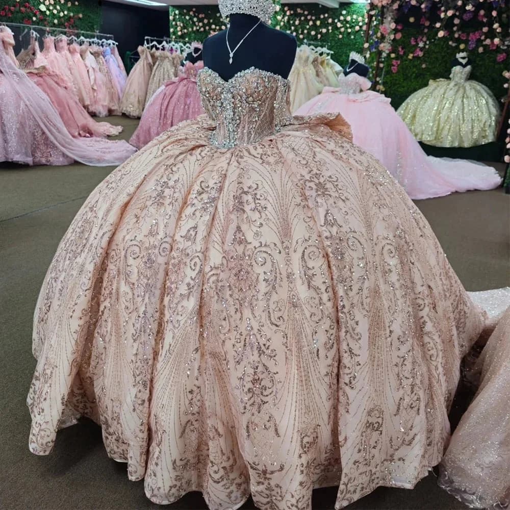 Abiti Quinceanera scintillanti Abito da ballo Sweetheart Cristalli di pizzo Abiti dolci 16 15 anni personalizzati