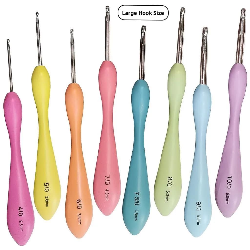 Set di strumenti per uncinetto in acciaio inossidabile lucidato con manico in resina ambra dorata, utensili artigianali per tessitura filati, gancio grande con setole curve
