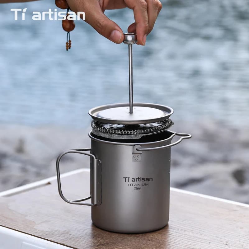 Tiartisan Titanio Manico pieghevole French Press Appeso Pentola Caffettiera con coperchio Pentole da campeggio all'aperto Tazza d'acqua
