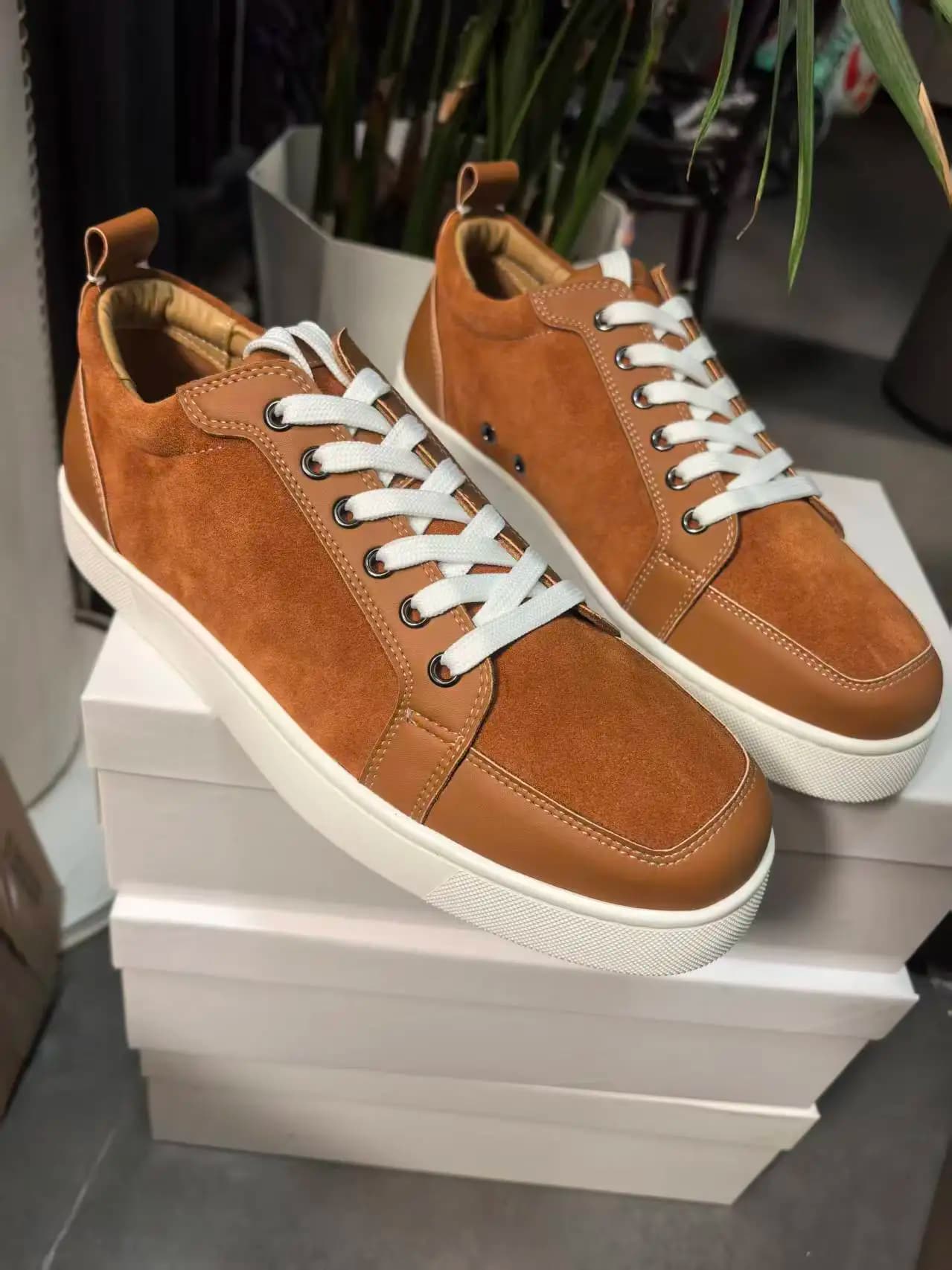 Scarpe da ginnastica da uomo con lacci alla moda Patchwork Testa tonda Scarpe casual da uomo Autunno Marrone Copri tacco Appartamenti maschili