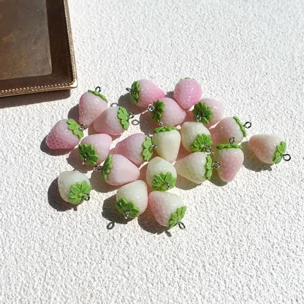 10pcs Mini Pink Strawberry Rabbit Pendants Lovely Resin Charms For DIY Earrings Bracelets Handcraft Dollhouse Ornament Making