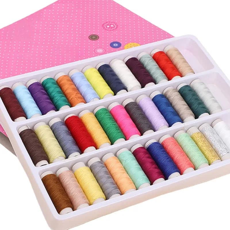 Set di 39 fili da cucito in colori assortiti, kit di riparazione per cucire a mano per vestiti, bottoni e riparazioni domestiche
