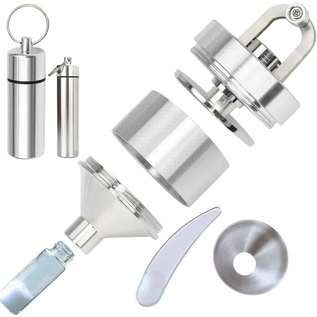 Smerigliatrice manuale Macinino per spezie in alluminio Macinazione fine per erbe in polvere con barattolo di metallo e accessori per fumatori con imbuto a bocca larga