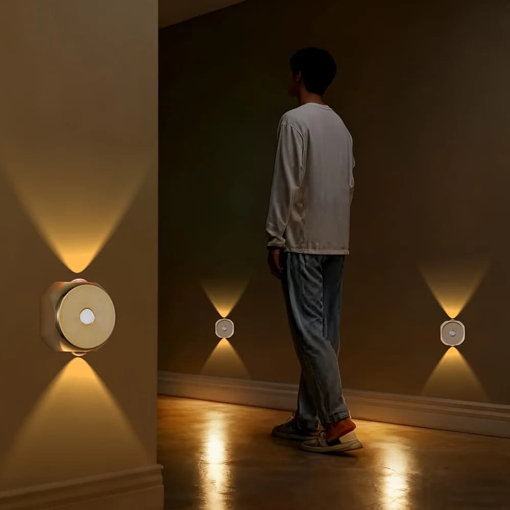 Lampada da scala senza fili ricaricabile per interni con sensore di movimento a LED per scale interne, corridoio, cucina, armadio, camera dei bambini