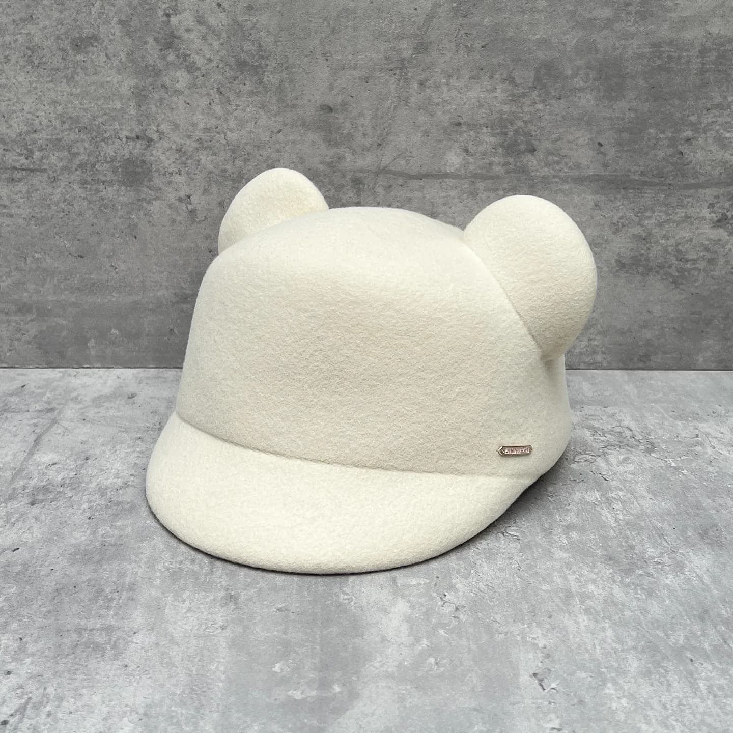 Women Warm Winter Cap Cute Wool Felt Hat with Cat Ear Style Equestrian Peaked Cap Headgear Festival Cap Stage Baseball Cap