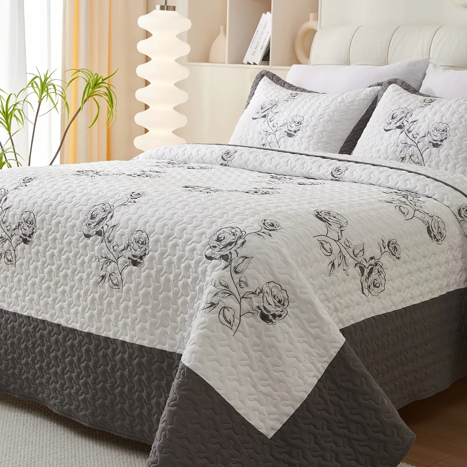 3pcs Quilted Bedding Set With Rose Print, Polyester, All Season, White And Gray
