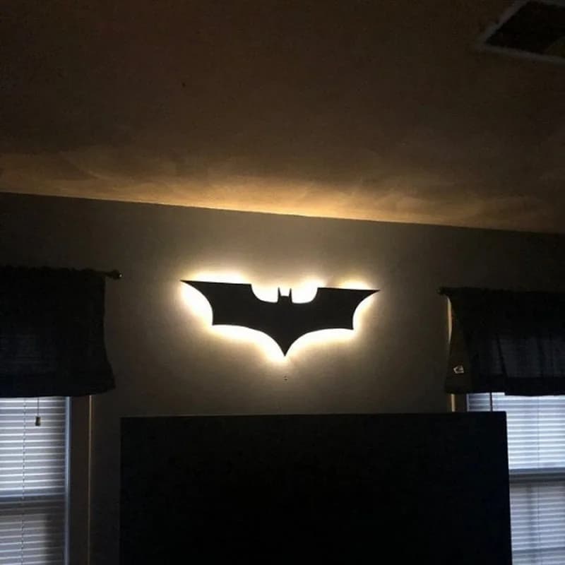 ZK50 Lampada da parete decorativa a luce notturna a LED colorata e fredda Telecomando plug-in Luce ambientale da comodino con ala di pipistrello che cambia colore