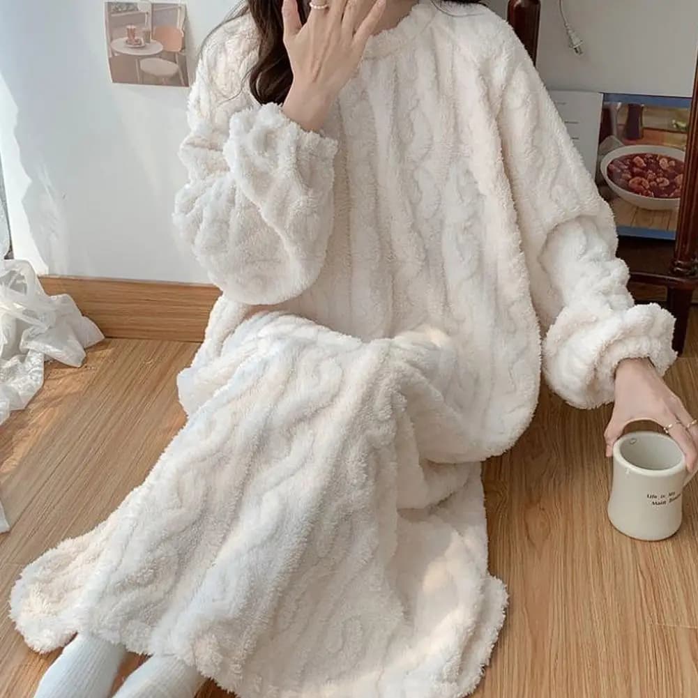Flannel Night Shirts with Double Pocket Winter Long Sleeved Women's Night Shirts in loose satin Night Dress in jacquard Hot Night Shirt thickened