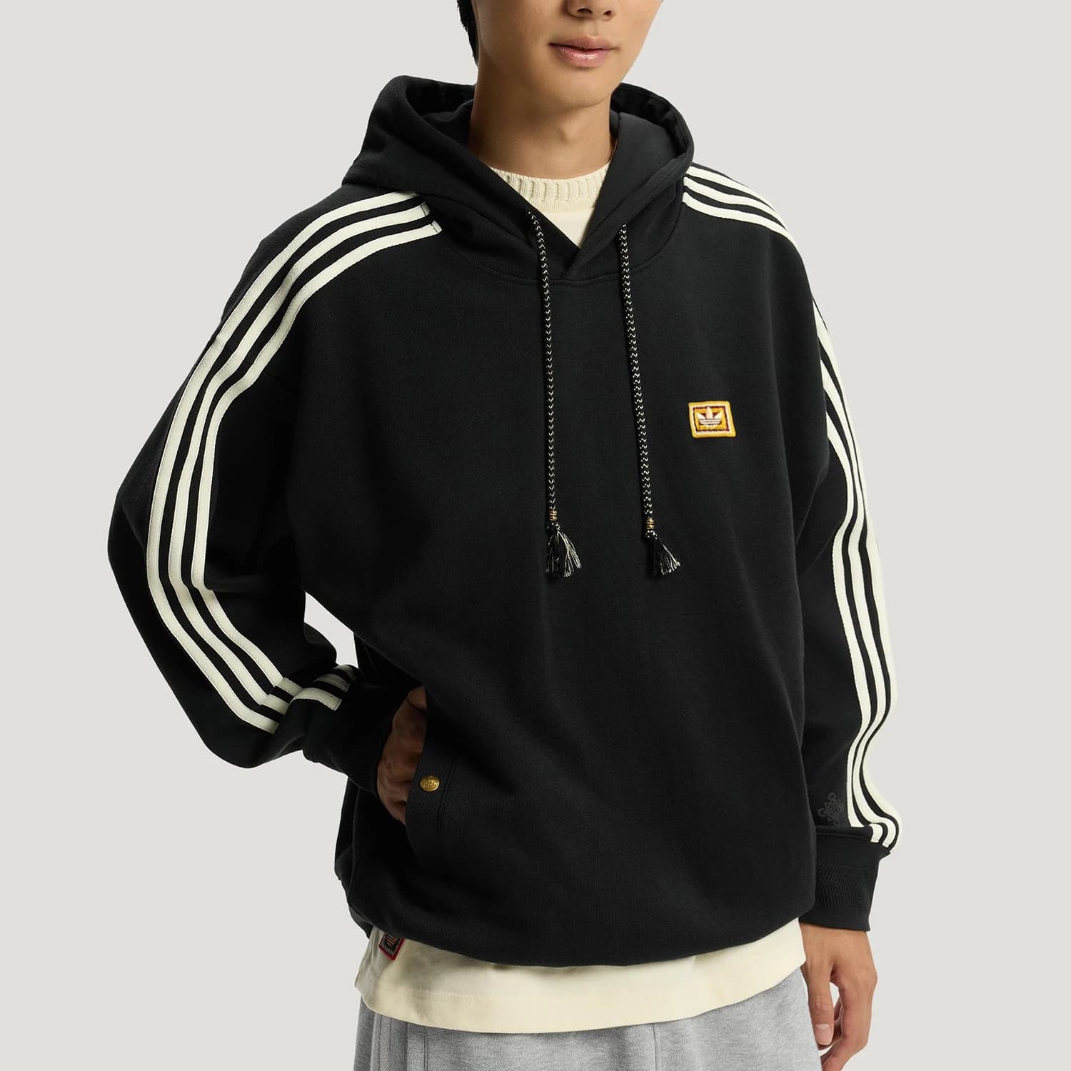Felpa con cappuccio a maniche lunghe bifacciale da uomo Adidas Trefoil originale per il Capodanno KT0645