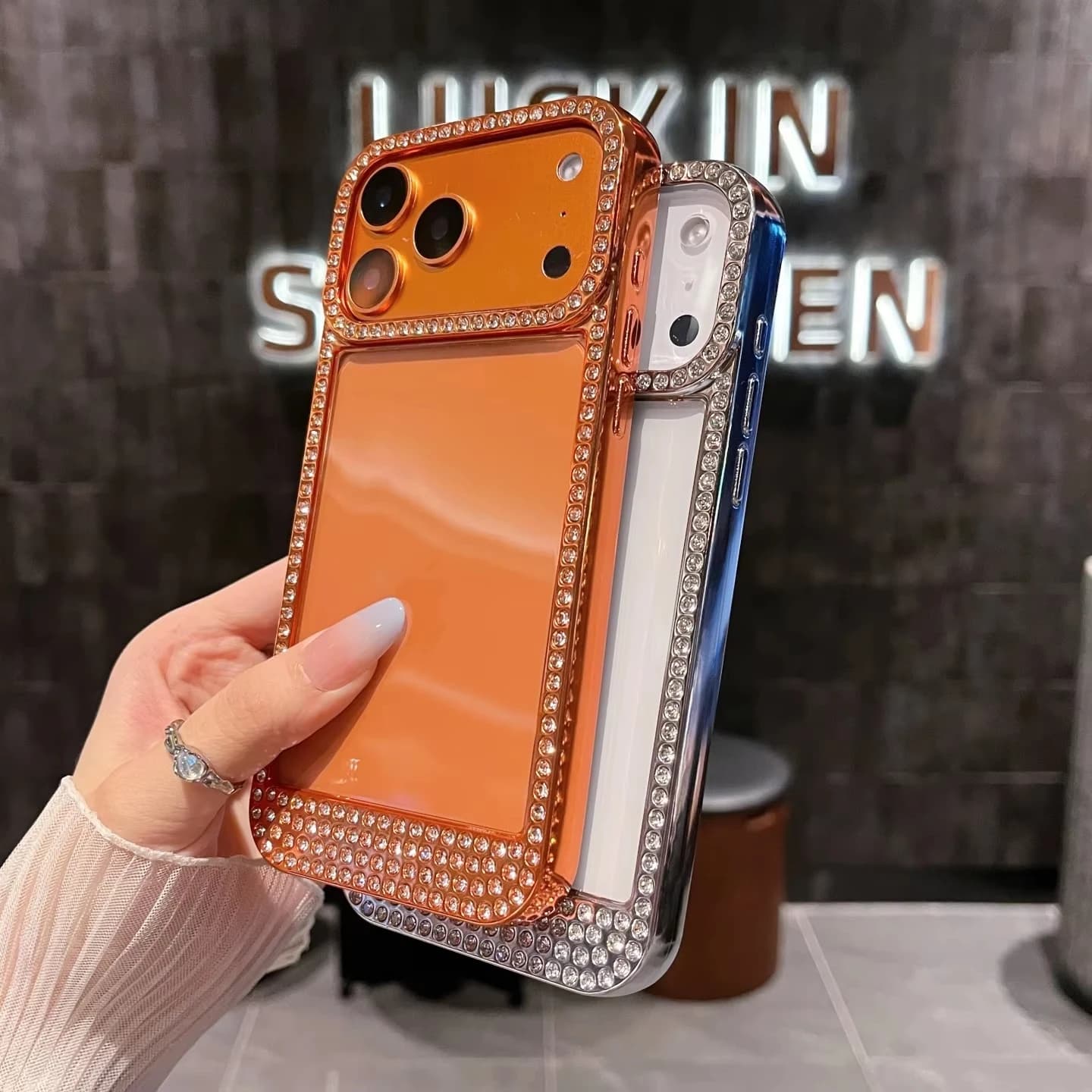 Custodia per telefono di lusso trasparente con gioielli a forma di diamante per iPhone 13 14 15 16 17 Pro Max Plus Air, cover posteriore con glitter e paraurti