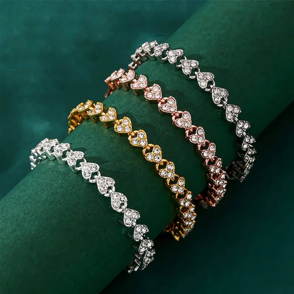 Nuovo Bracciale in Zircone 2026 per Donne e Ragazze, Ipoallergenico in Acciaio Inossidabile, Accessorio di Gioielleria di Lusso Leggero per Feste