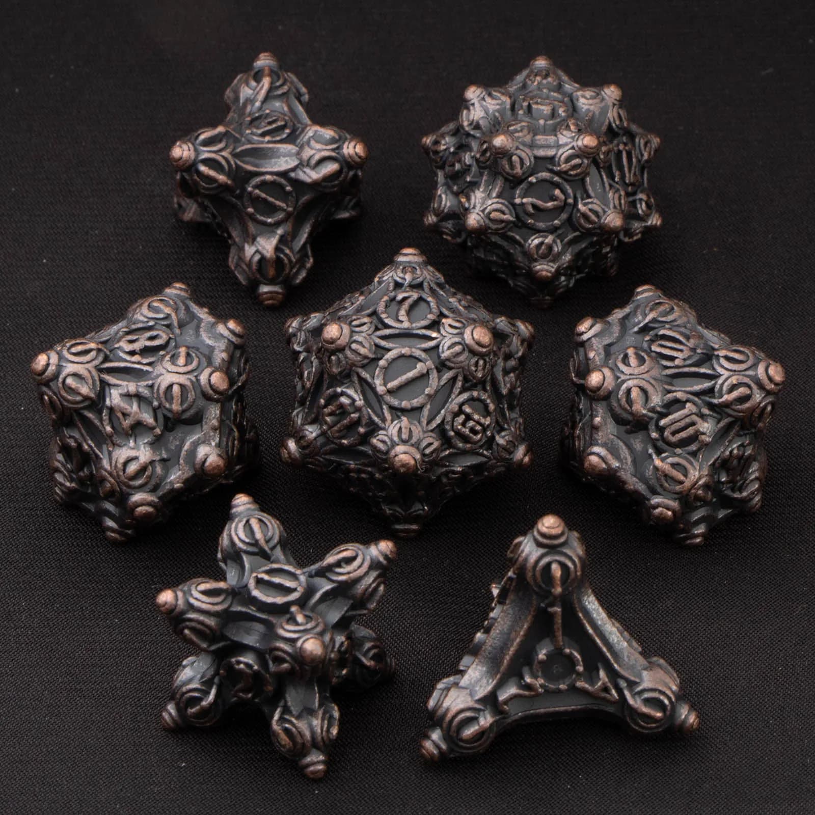 Macchinari DND Set di dadi in metallo D&D, 7 dadi Dungeon e Dragon, dadi poliedrici per giochi di ruolo RPG D20 D12 D10 D8 D6 D4