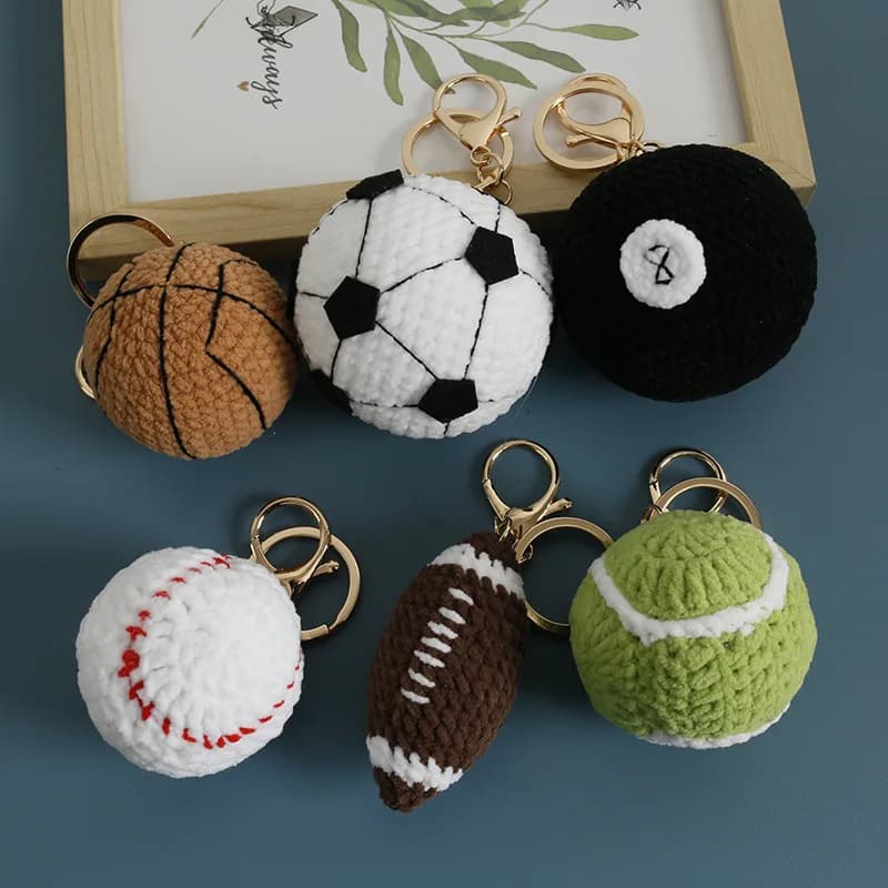 Portachiavi all'uncinetto serie palloni sportivi, portachiavi da basket lavorato a mano, ciondolo per borsa, portachiavi da tennis all'uncinetto, accessorio personalizzato