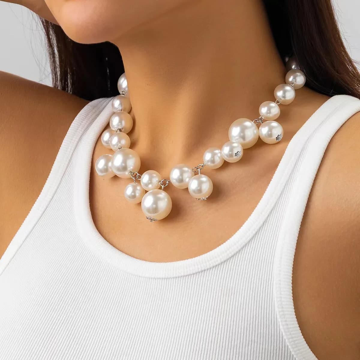 Jewelry, exaggerated large-bead short choker for women, punk-style chic fauxpearl necklace