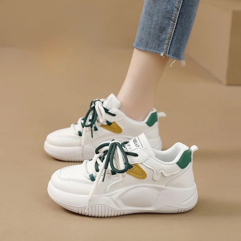 Scarpe da ginnastica con plateau da donna Design semplice Skateboard Scarpe sportive da corsa versatili Scarpe casual Scarpe da esterno Scarpe da ginnastica da tennis