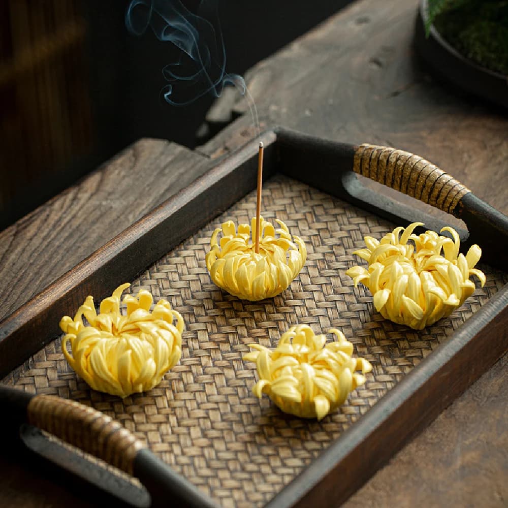 Supporto per bastoncini di fragranza di crisantemo giallo fatto a mano, cerimonia del tè cinese decorazione creativa piccola tavola per sedili profumati