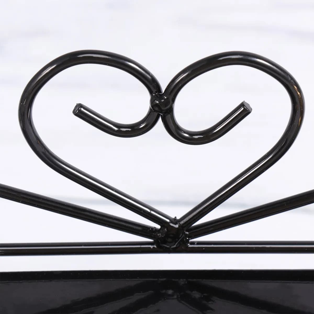 Espositore per Smalti in Metallo Nero con Design a Cuore, 3 File, Organizzatore da Tavolo per Decorazione Casa