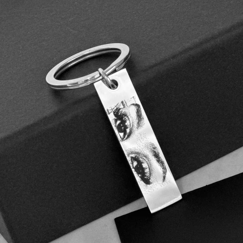 Personalized Eyes Photo Couple Keyring Laser Engraved Eyes Photo Keyring Stainless Steel Jewels Gifts for Lover Wife