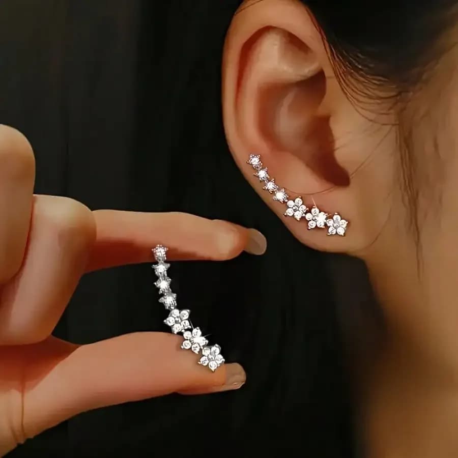 Orecchini floreali carini, eleganti, delicati e sofisticati per l'uso quotidiano in tutte le stagioni, perfetti come regalo!