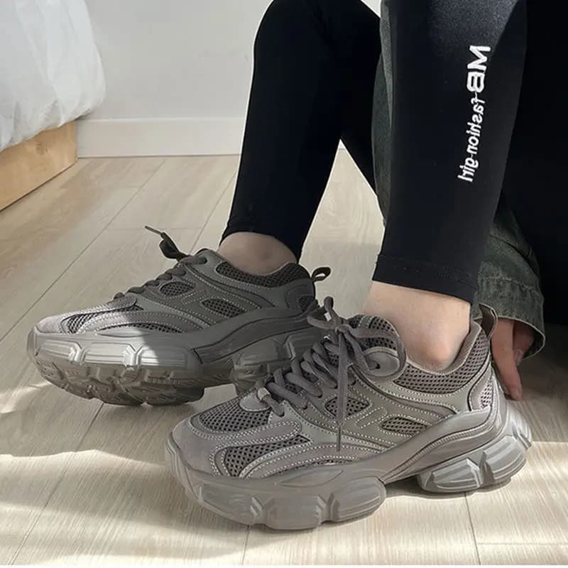 Women's Spring 2025 Casual Shoes Fashionable Versatile Lightweight Sports Shoes Breathable Comfortable Dad Sneakers