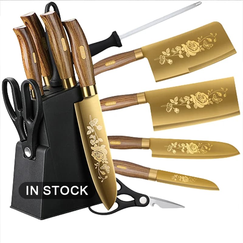 Set di coltelli da cucina dorati di fabbrica Lama in acciaio inossidabile e manico in plastica con venature del legno con set di coltelli da chef rivestiti in titanio dorato