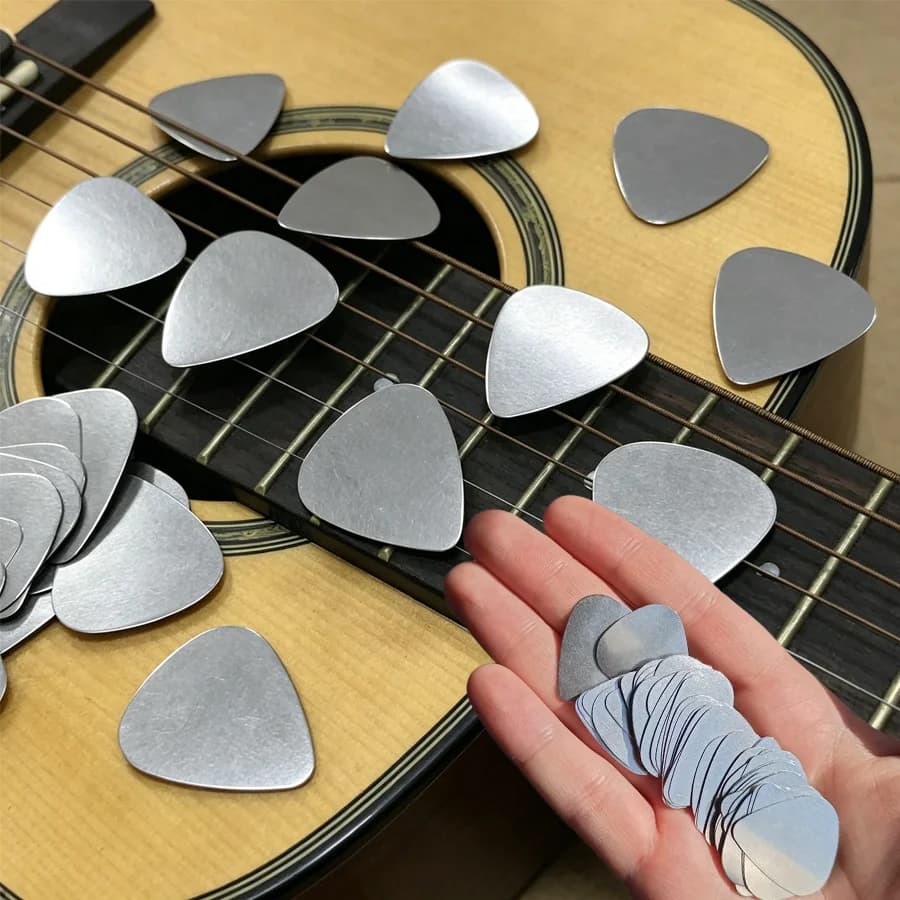20pcs Stainless Steel Guitar Pick String Instrument Mental Paddles 0.3mm Musical Universal Accessories for Bass Ukulele XJM