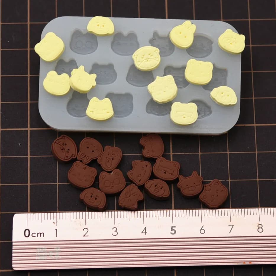 Argilla polimerica Mini animali Biscotto Stampo in silicone Ultura argilla leggera Casa delle bambole Giocattolo alimentare Stampi fai da te al cioccolato