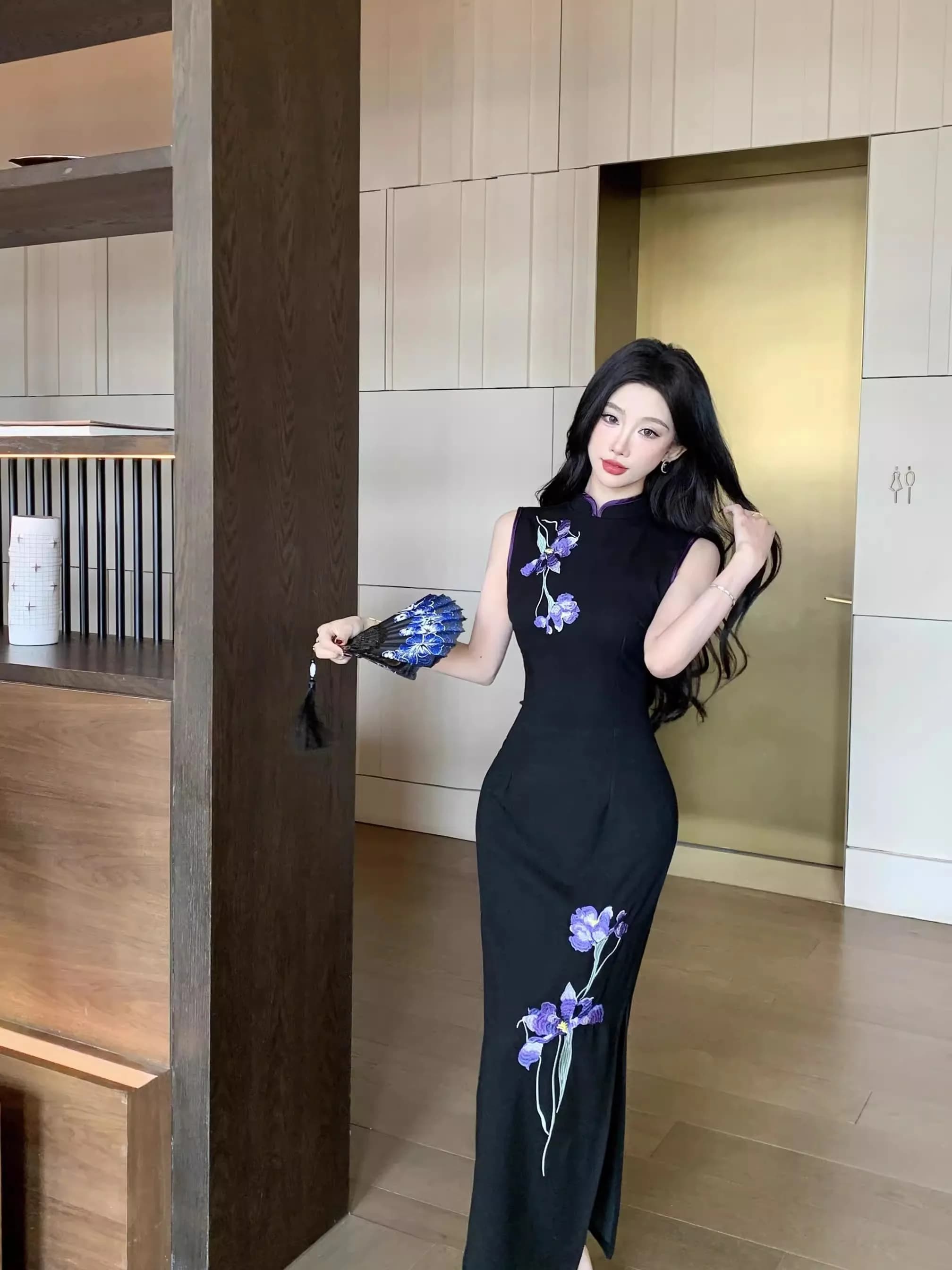 Elegante Abito Qipao Nero Ricamato Senza Maniche Lunghezza Media Nuovo Stile Cinese Tendenza Nazionale Abbigliamento da Lavoro Hong Kong Primavera Estate