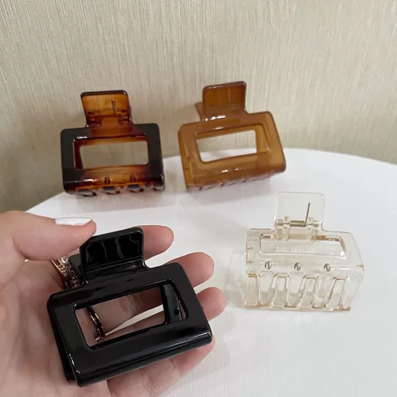 Piccoli artigli per capelli in acrilico per le donne moda Clip per capelli bianca trasparente Clip per artigli mollette per capelli per ragazze accessori per capelli 2023 nuovo