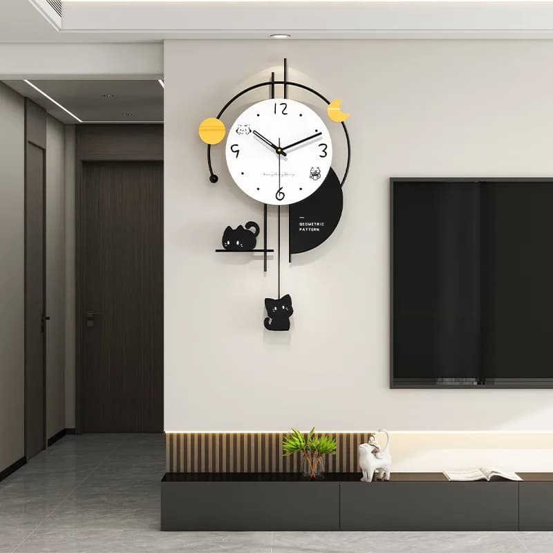 Wall clock for living room, modern and simple, theme cat, creative and high-end, suitable for dining room and entrance