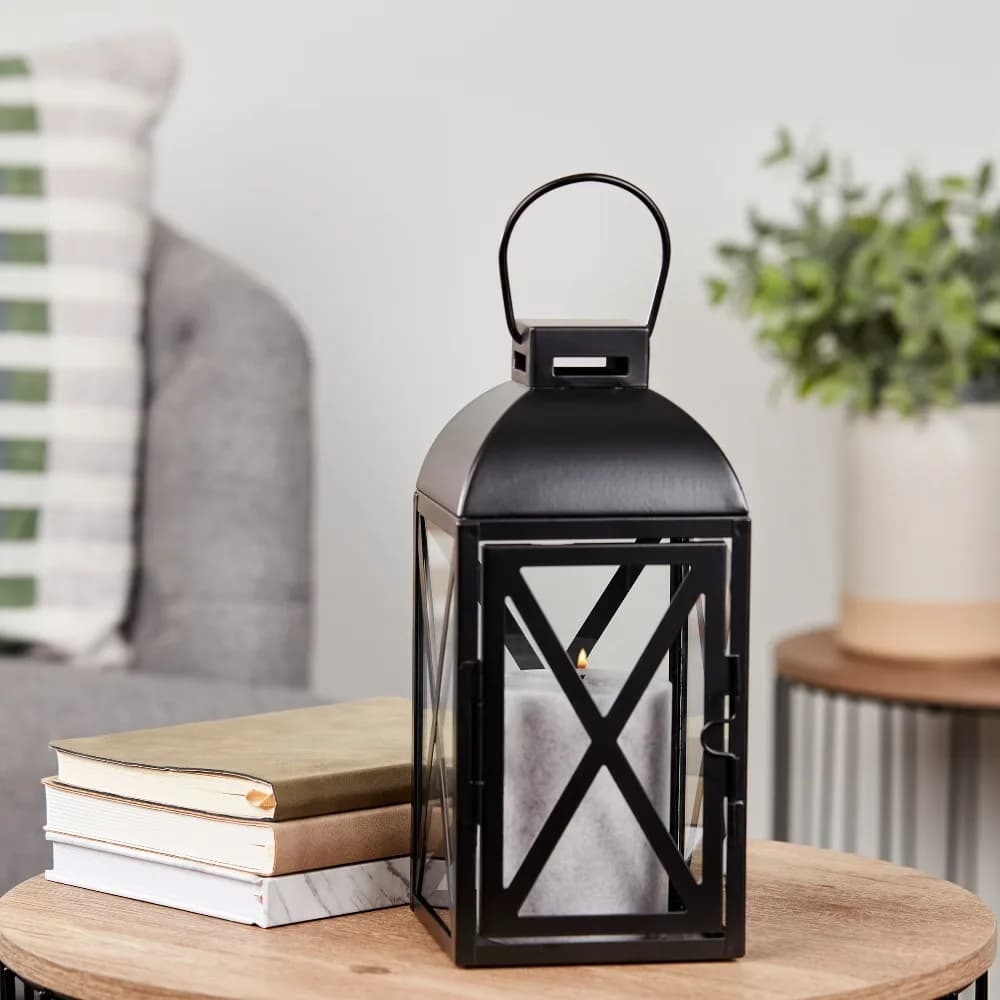 Decorative Black Metal Pillar Candle Holder Lantern for Home Decor Table Centerpiece Wedding Party Festival Gift