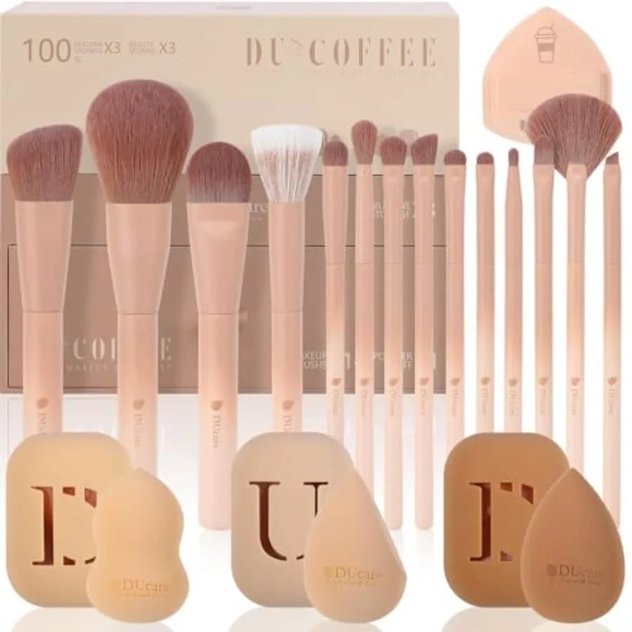 21 piece make-up gift set with set of 14 make-up brushes, 3 make-up sponges, 3 sponge supports, 1 down jacket for foundation.