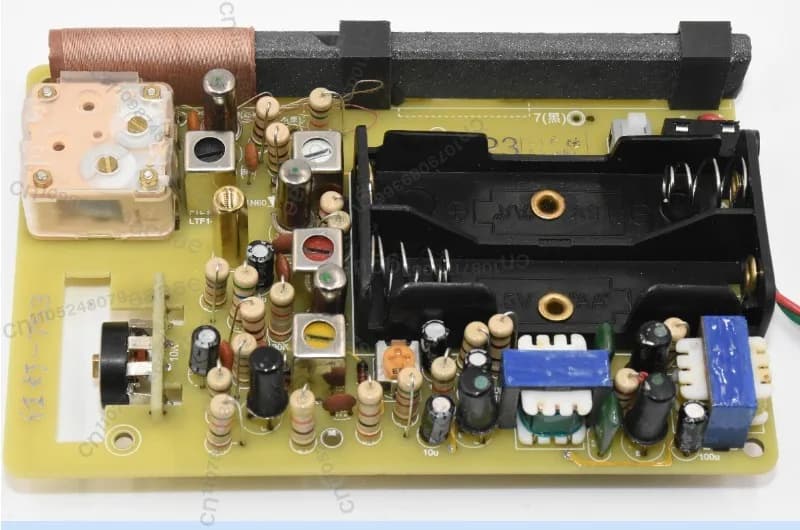 Kit Radio 2P3 Edizione Luce Rossa con Tubo al Germanio per Formazione Scolastica e Saldatura Fai-da-Te, Stile Nostalgico