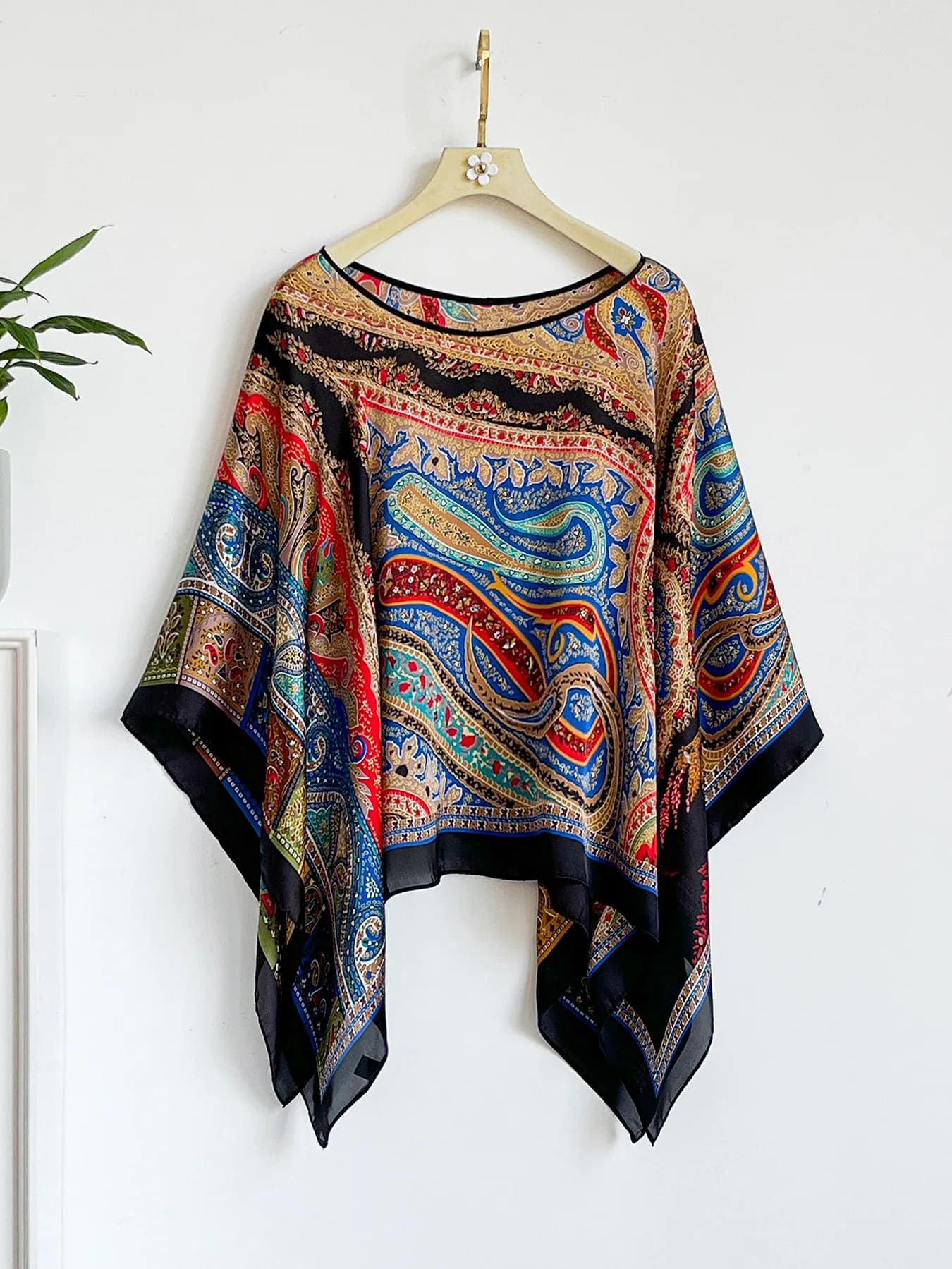 Nuovo poncho primaverile ed estivo, sciarpa protettiva solare, mantello multifunzionale da donna P3