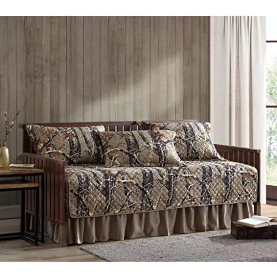 Set Copriletto 5 Pezzi Salem per Letto Daybed, Motivo Foresta e Camouflage Naturale, con Foglie d'Albero - Collezione Pre-Washed