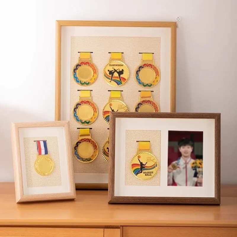 Wooden Honor Medal Display Photo Frame Medal Dust-Proof Display Case for Sports Military Medal Display Picture Frame
