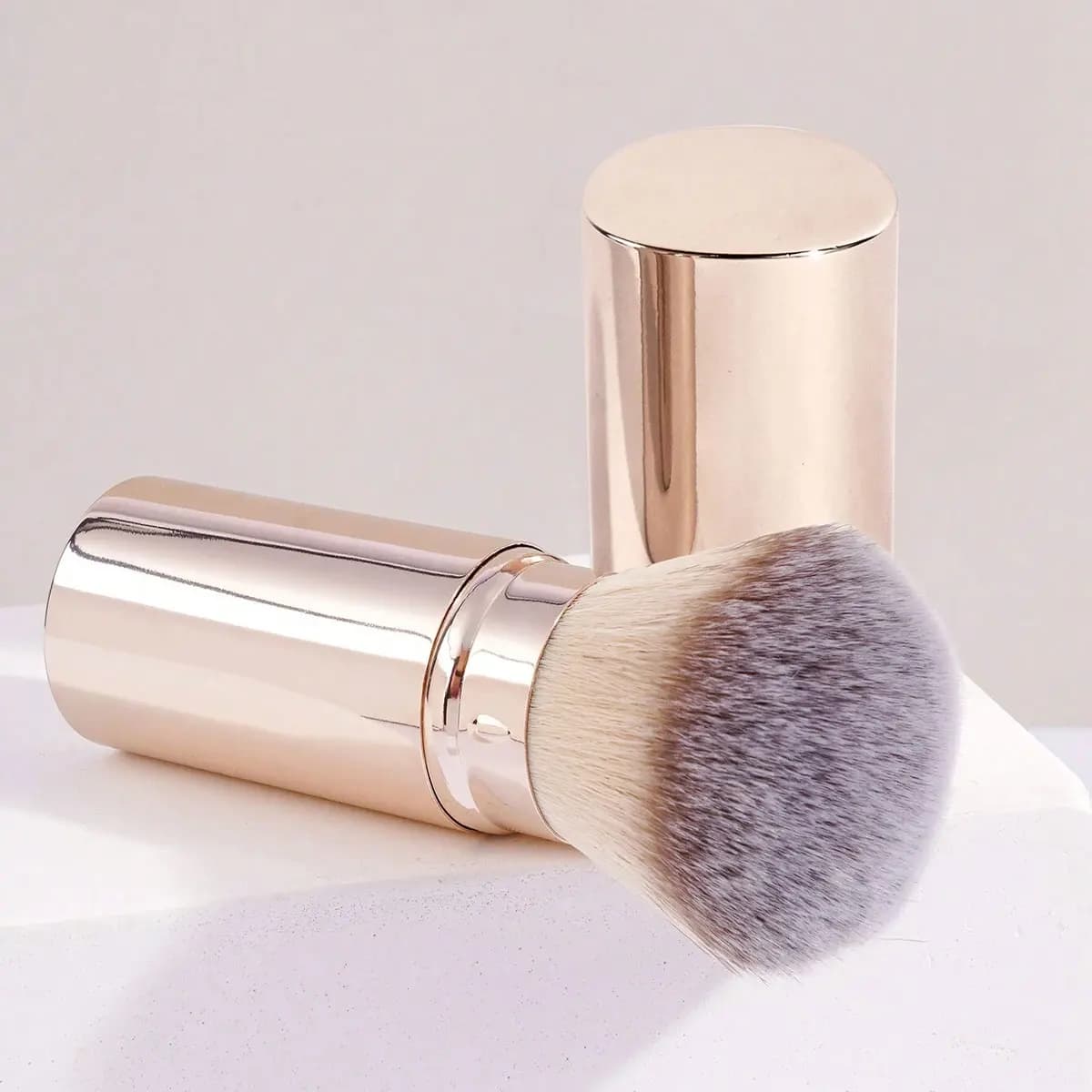 Pennello retrattile professionale a testa tonda per il viso da 1 pezzo, pennello per trucco, pennello per fondotinta, pennello per cipria, sintetico