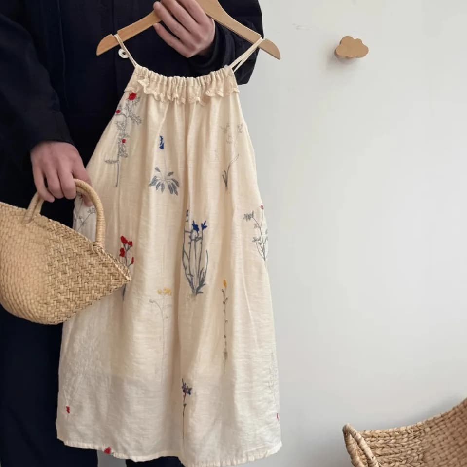 2025 Mori Abito pastorale per ragazze Gonna floreale beige con bretelle Gonna estiva coreana per bambina Abito casual alla moda