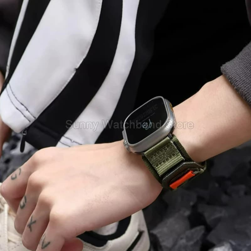 Cinturino per Orologio Sportivo da Esterno in Nylon e Tela 20/22mm per Apple Watch Ultra 2, iWatch 10/9/8/7, Cinturino da Uomo con Chiusura a Strappo e Gancio