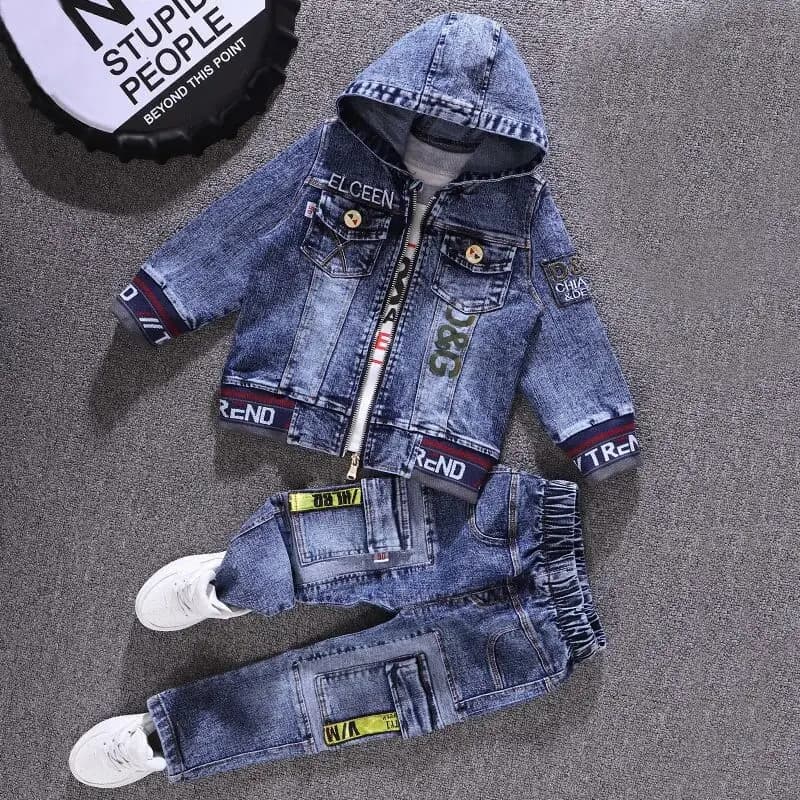 Set di jeans per bambini Primavera e autunno Edizione coreana Giacca casual con cerniera con cappuccio da ragazzo + jeans Set da 2 pezzi 90-140 cm