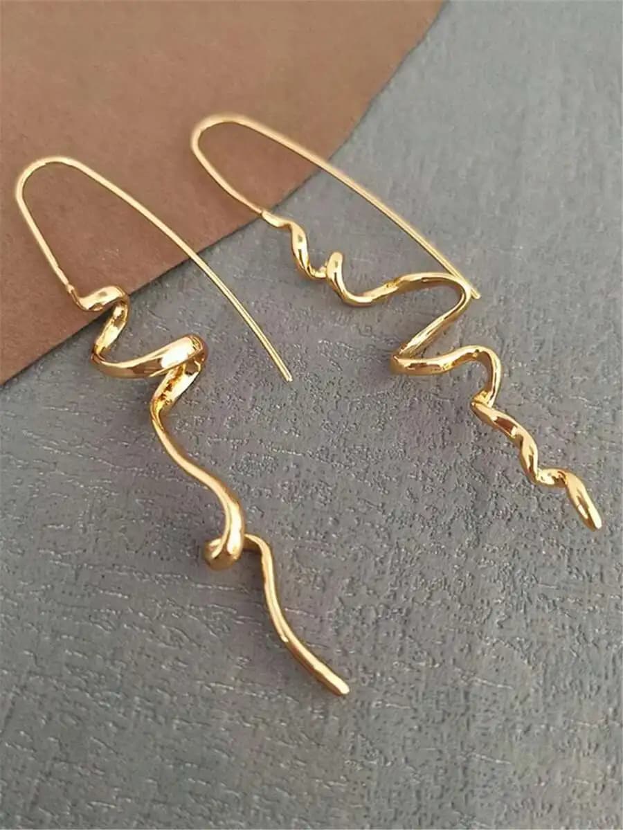 1 Pair Fashionable Women's Abstract Design Vintage Clip-On Earrings, Chic, Elegant And Sophisticated