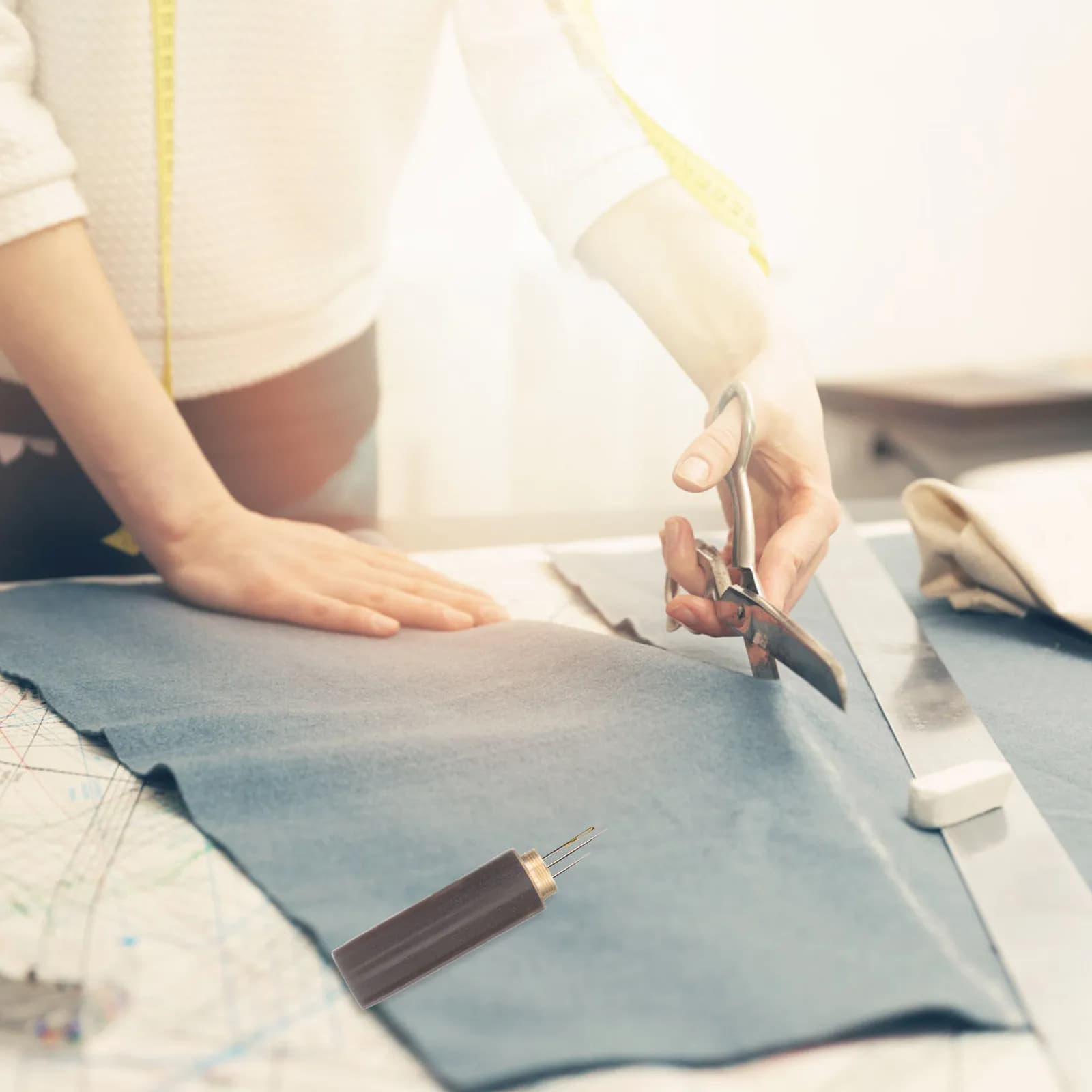 Porta aghi compatto da 4 pezzi, leggero e portatile, con ampio spazio per aghi da cucito, per lavori a maglia e punto croce, per la casa